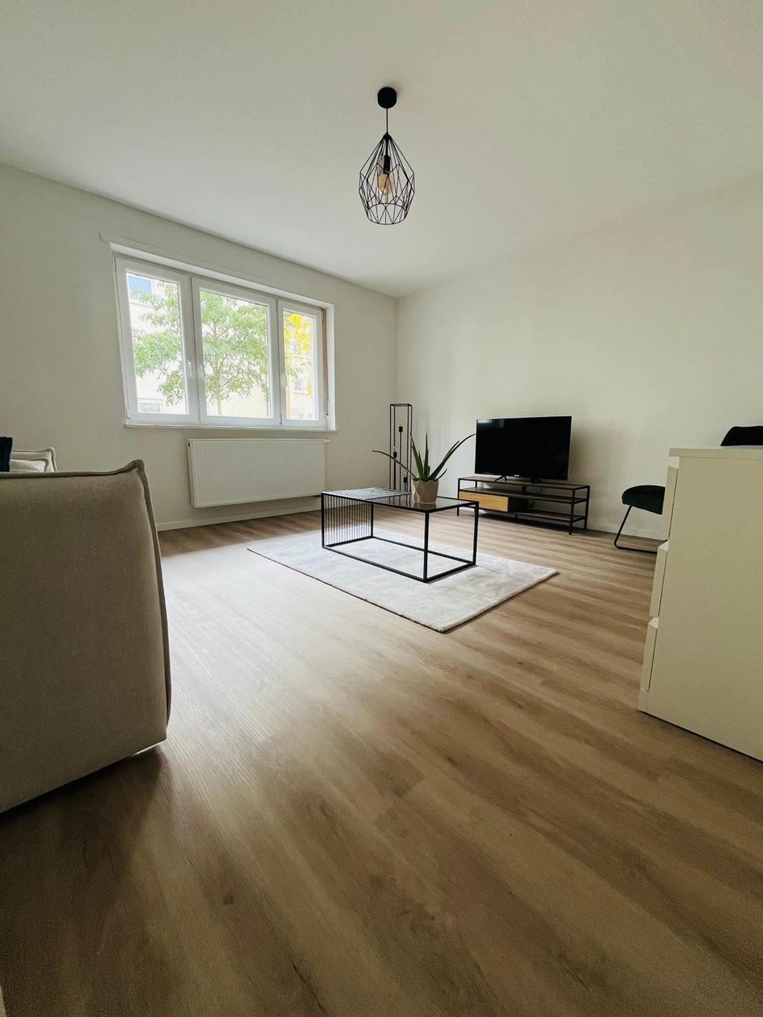Black Forest City Apartment Mit Kostenlosem Parkplatz Freiburg im Breisgau Exteriör bild
